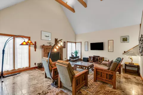 Living - 2412 Wendover Pl, Champaign, IL 61822 photo 5 of 8
