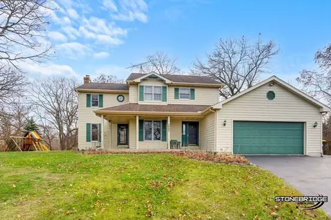 3497 Kings Lair Dr, Spring Grove, IL 60081