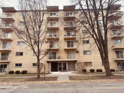 115 Marengo Ave #101, Forest Park, IL 60130