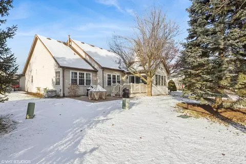 Exterior - 13449 S Redberry Cir, Plainfield, IL 60544 photo 4 of 5