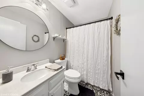 Bath - 13449 S Redberry Cir, Plainfield, IL 60544 photo 3 of 3