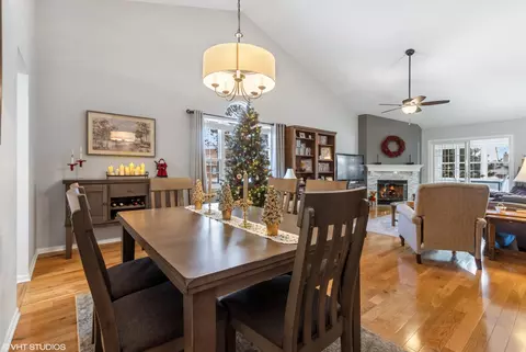 Dining - 13449 S Redberry Cir, Plainfield, IL 60544 photo 2 of 3