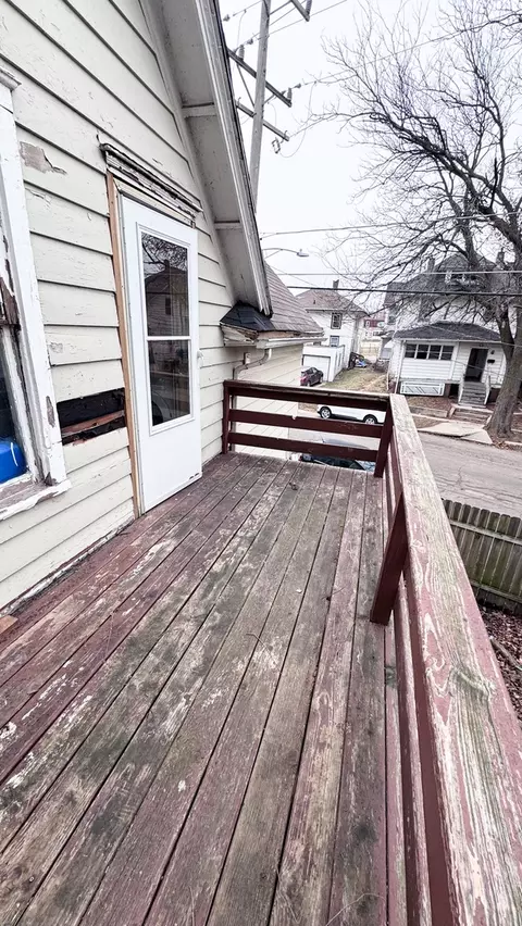 Exterior - 603 12 S Walnut Ave, Freeport, IL 61032 photo 3 of 3