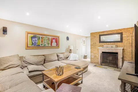 737 Brown Ave, Evanston, IL 60202 photo 10
