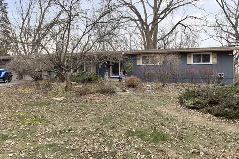 9707 Knolltop Rd, Union, IL 60180