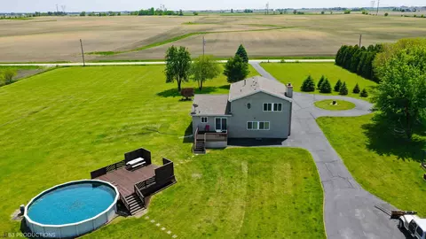 2838 W Corning Rd, Peotone, IL 60468 photo 11