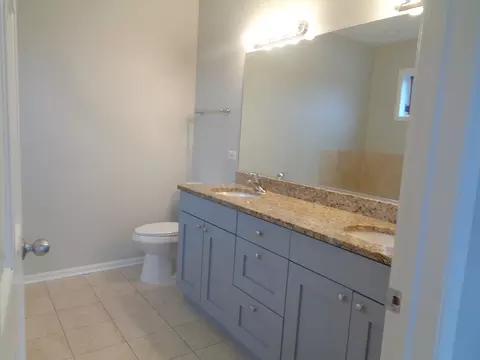 641 E Pershing Ave #101, Chicago, IL 60653 photo 15