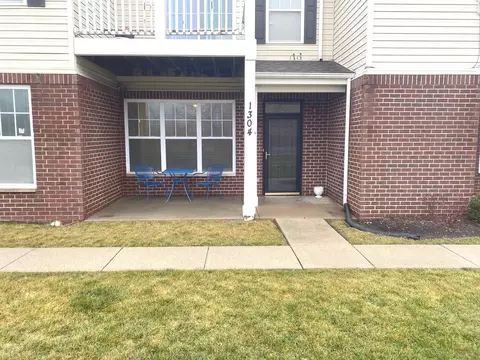 1304 Echelon Cir #1304, Matteson, IL 60443