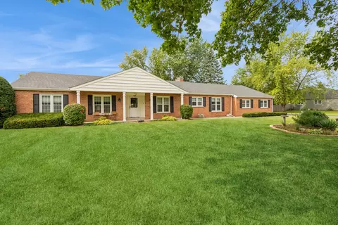 1505 Palamino Dr, Mchenry, IL 60051