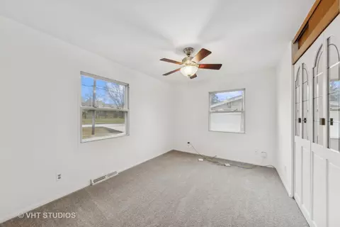 Bedroom - 741 Pine St, Batavia, IL 60510 photo 2 of 4