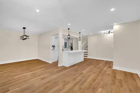 2419 Forest Ave, North Riverside, IL 60546 photo 12