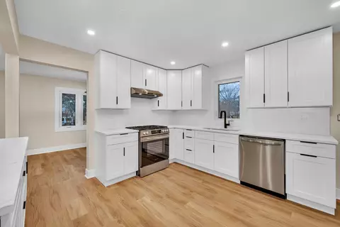 2419 Forest Ave, North Riverside, IL 60546 photo 4