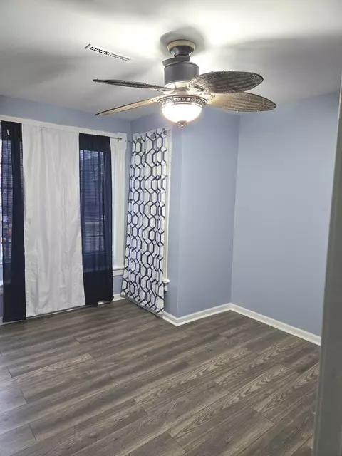 3009 E 80th St, Chicago, IL 60617 photo 3