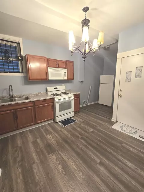 3009 E 80th St, Chicago, IL 60617 photo 7