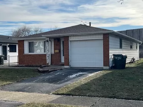 3629 Maxey Ct, Robbins, IL 60472