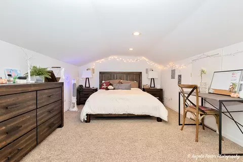 Bedroom - 1712 N Riverside Dr N, Mchenry, IL 60050 photo 3 of 3