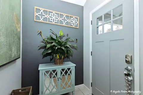 Entry Way - 1712 N Riverside Dr N, Mchenry, IL 60050 photo 1 of 1