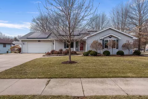1607 Trainer Rd, Rockford, IL 61108