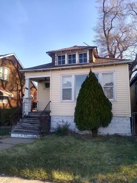 9911 S La Salle St, Chicago, IL 60628