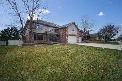 8919 Clifton Ave, Mokena, IL 60448