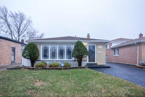 1035 W 109th Pl, Chicago, IL 60643
