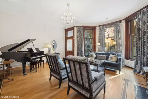 Living - 29 E Division St, Chicago, IL 60610 photo 3 of 6