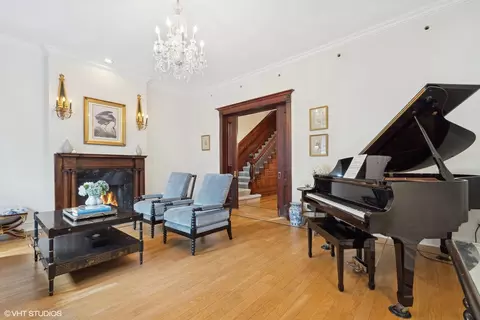 Living - 29 E Division St, Chicago, IL 60610 photo 4 of 6