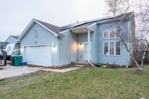 1200 Cardinal Dr, Zion, IL 60099