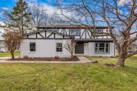 430 S Kensington Ct, Palatine, IL 60067
