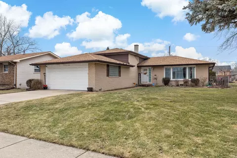15630 Kimbark Ave, South Holland, IL 60473