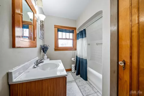 7 S Edison Ave, Elgin, IL 60123 photo 15