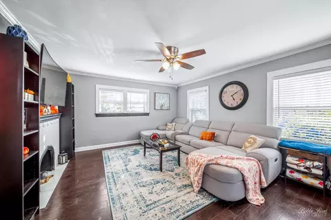 7 S Edison Ave, Elgin, IL 60123 photo 6