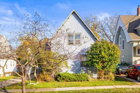 7 S Edison Ave, Elgin, IL 60123