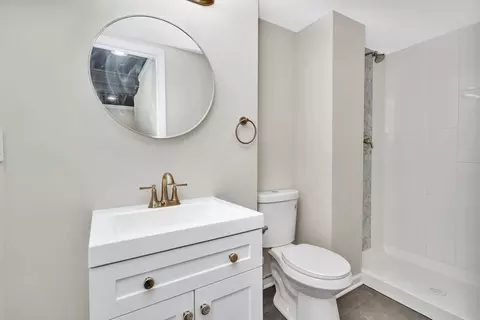 Bath - 1027 E 8th St, Lockport, IL 60441 photo 2 of 2