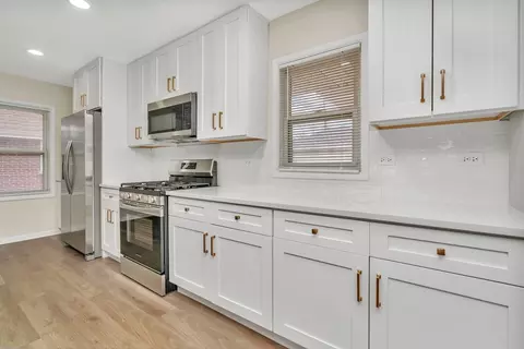 Kitchen - 1027 E 8th St, Lockport, IL 60441 photo 3 of 3