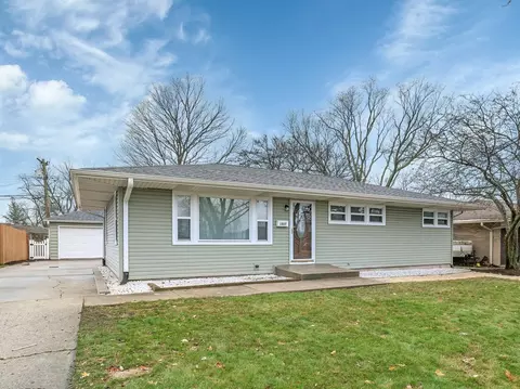Exterior - 1027 E 8th St, Lockport, IL 60441 photo 2 of 6