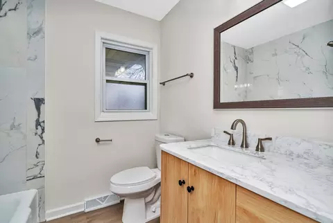Bath - 1027 E 8th St, Lockport, IL 60441 photo 1 of 2