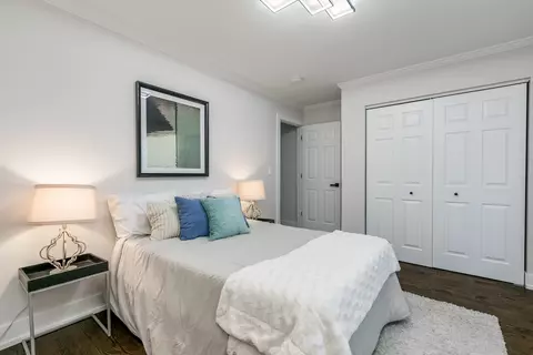 Bedroom - 981 Pear Tree Ln, Wheeling, IL 60090 photo 1 of 6