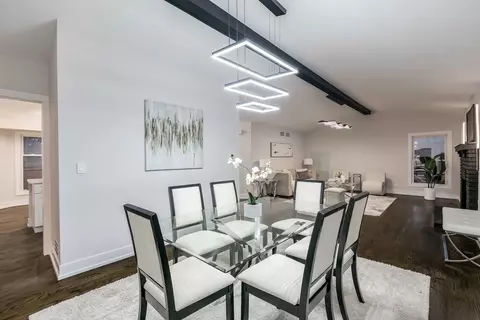 Dining - 981 Pear Tree Ln, Wheeling, IL 60090 photo 3 of 3