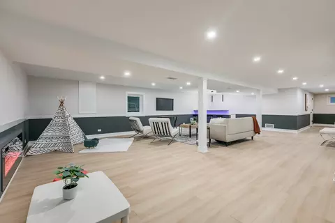 Other - 981 Pear Tree Ln, Wheeling, IL 60090 photo 2 of 16