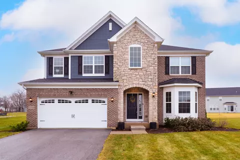 12516 S Cherry Blossom Blvd, Plainfield, IL 60585