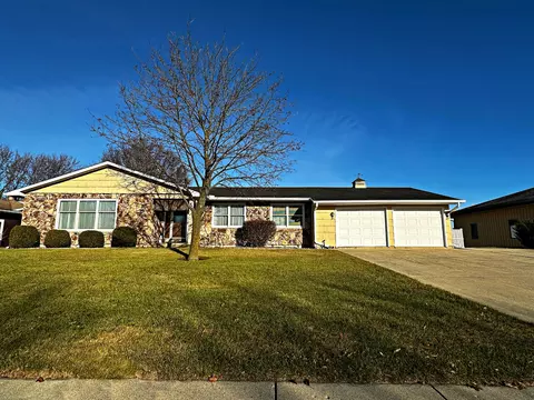 5 Liz Mar Pl, Streator, IL 61364