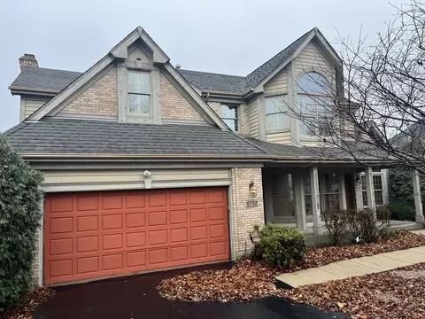 6732 Lakeview Ct, Woodridge, IL 60517