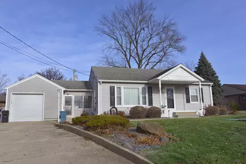 404 Hillside Ave, Ottawa, IL 61350