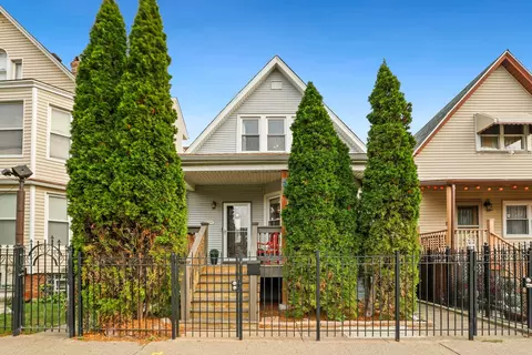 2129 N Kedvale Ave, Chicago, IL 60639