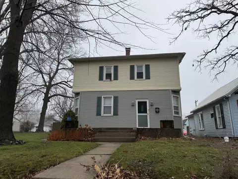 Exterior - 116 E 4th St, Spring Valley, IL 61362 photo 2 of 3
