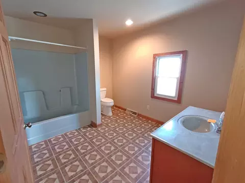 Bath - 116 E 4th St, Spring Valley, IL 61362 photo 4 of 6