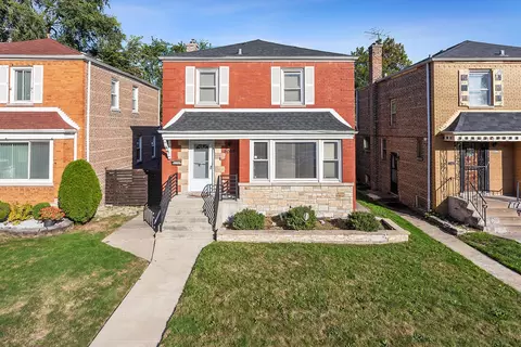8051 S Yates Blvd, Chicago, IL 60617