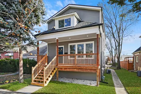 3243 Arthur Ave, Brookfield, IL 60513