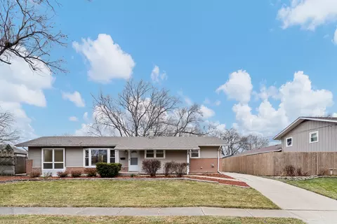 5532 La Palm Dr, Oak Forest, IL 60452